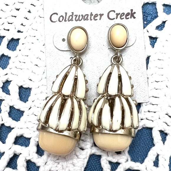 Coldwater Creek Vintage/🆕 Deco Shell pierced earrings - Picture 1 of 7